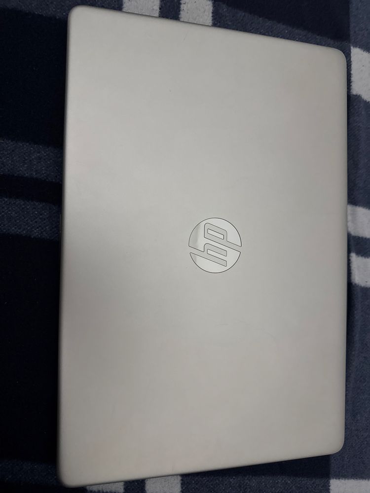 hp model RTL8822CE. 1TB. 16GB Ram