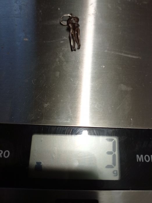 Продам серебряные украшения подвески 925 проба , цена за грамм 90 грн.