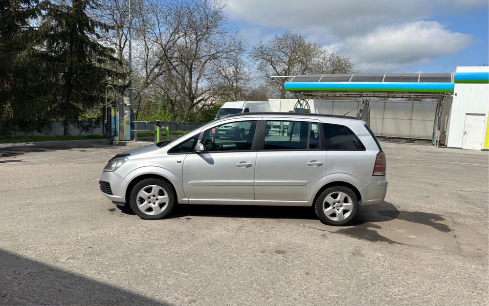 Opel zafira 1.6 mpi рідна фарба