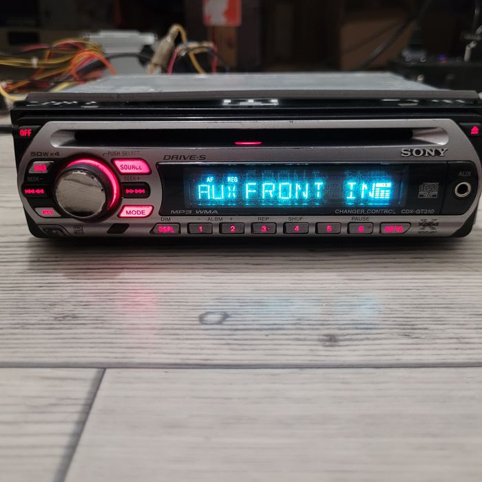 Radio samochodowe SONY 4x50W XPLOD 100dB+ CD,DUAL AUX,RDS