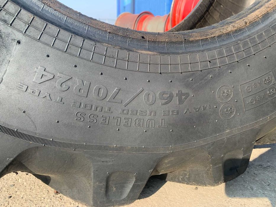 460/70R24 Goodyear JM682