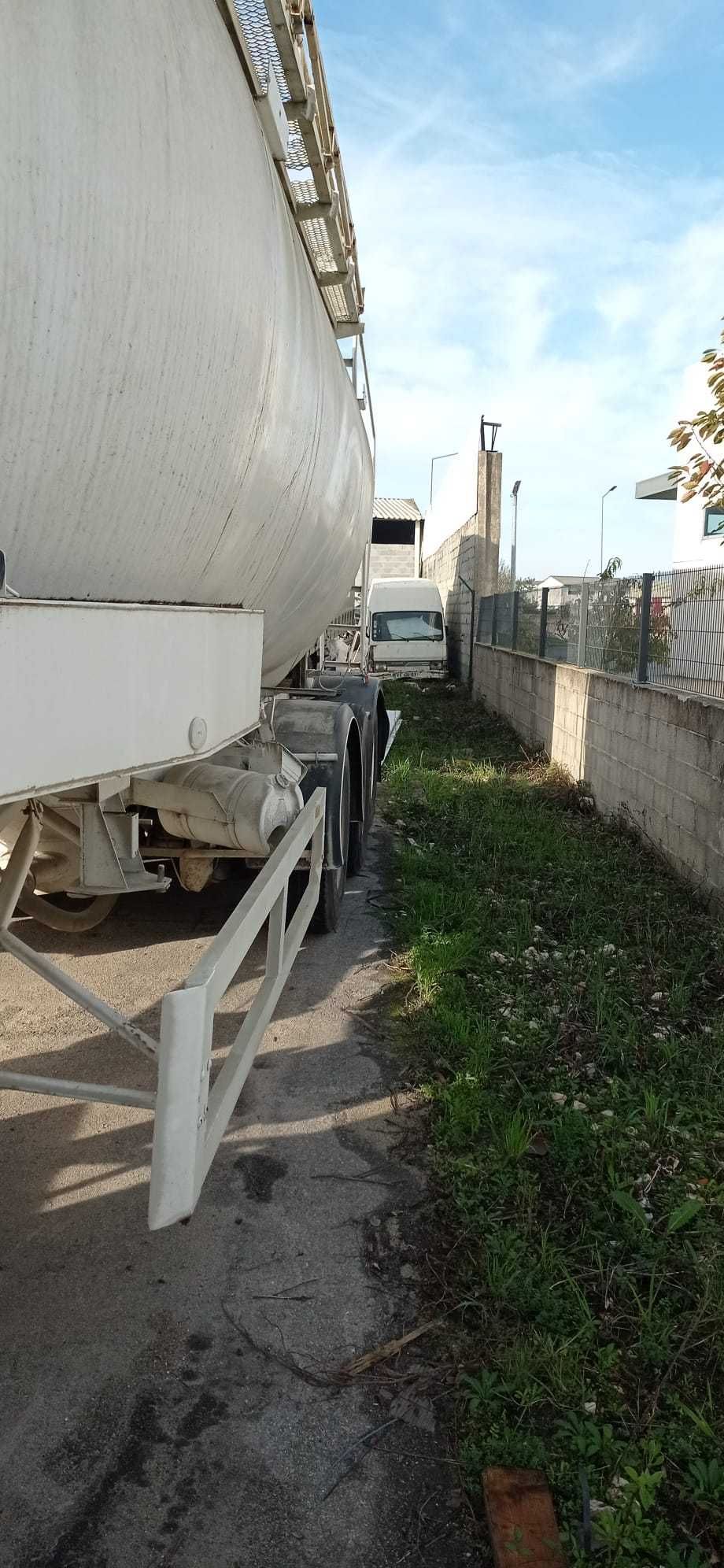 Cisterna Cimento Metalici