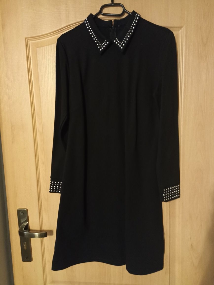 Sukienka czarna z długim rękawem rozmiar M RESERVED