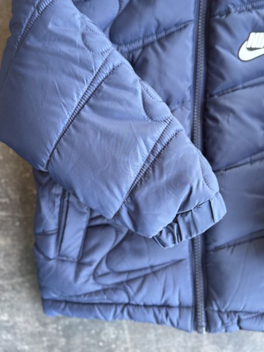 Зимова куртка Nike 5-6 років