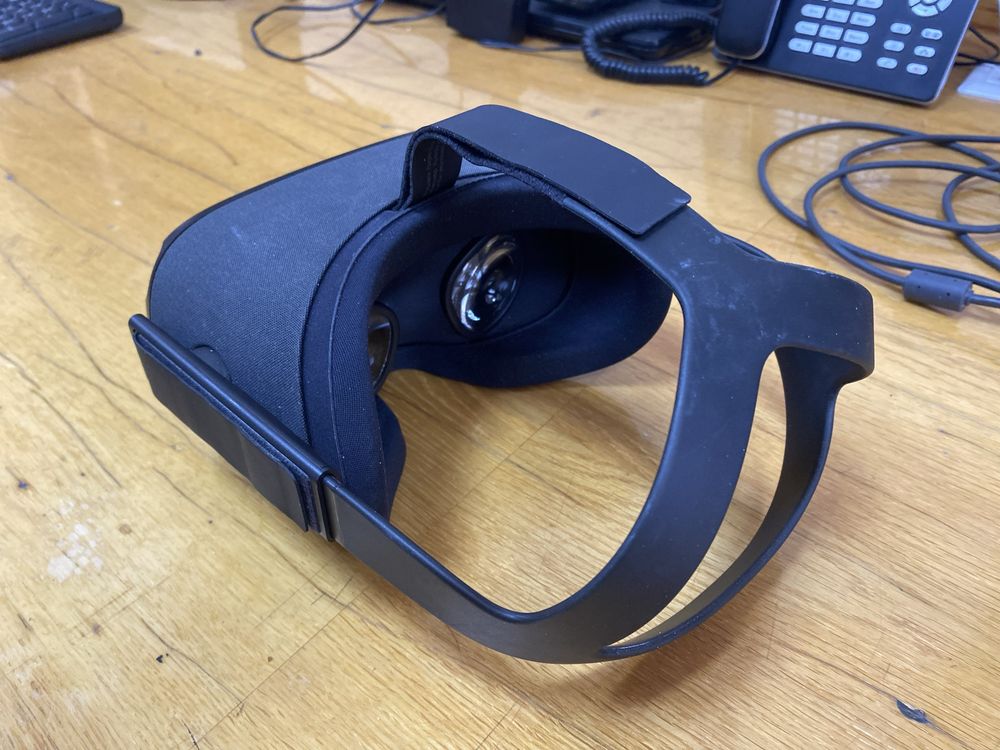 Oculust Quest 64 GB – Окуляри віртуальної реальності