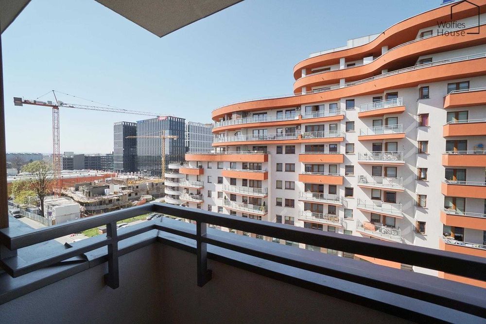 Quattro Business Park | 2 POK. + kuchnia | ENG