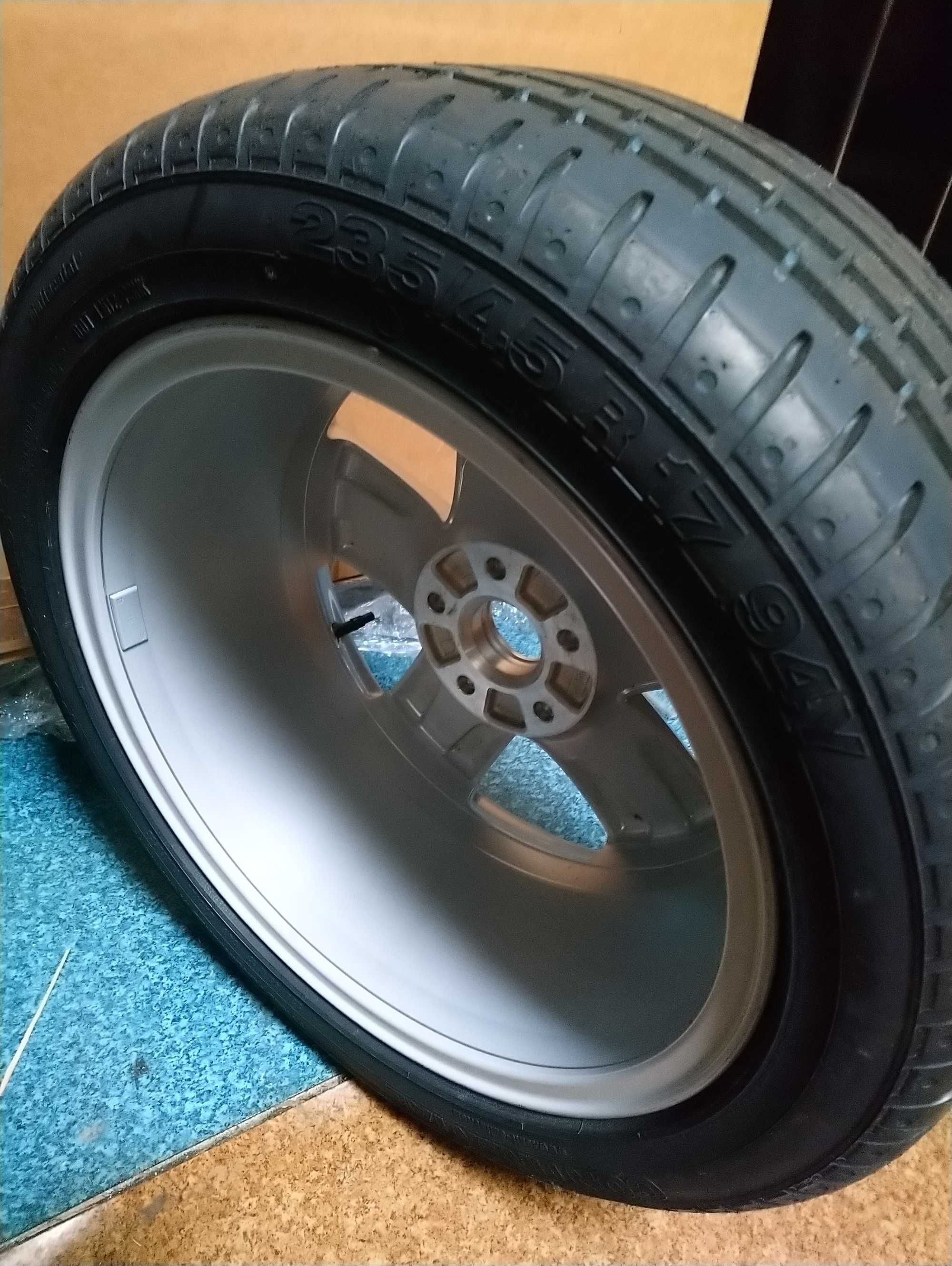 Alufelga 17"+opona 235/45 R17 NOWA+4 felgi używane VW Pasat Golf Jetta