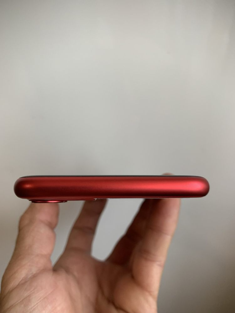 Iphone 11 128gb red на запчасти