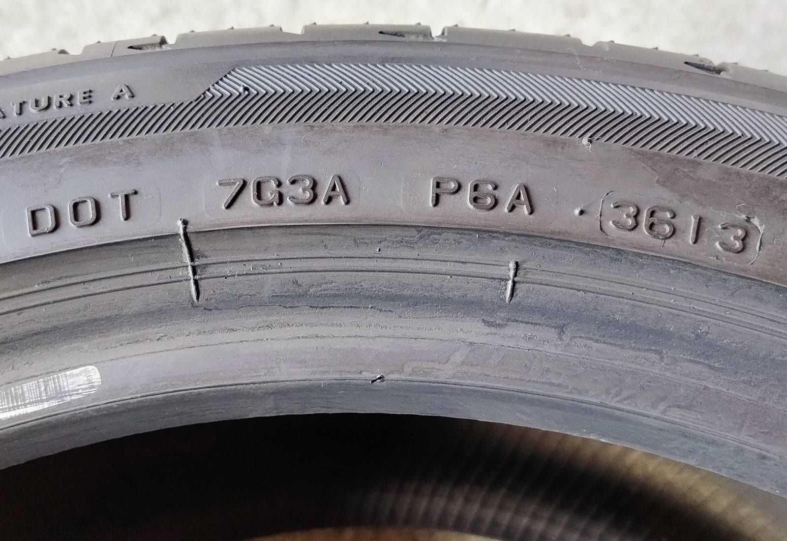 Шини літні R18 255/40 Bridgestone Potenza S001 Run Flat