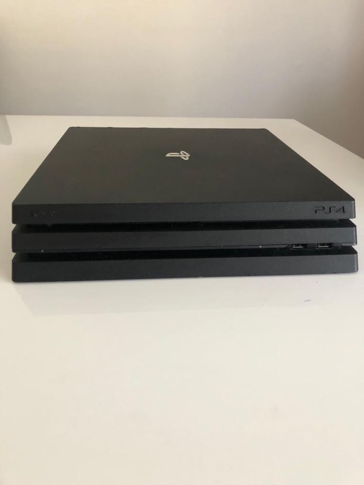 PS4 Pro+11 jogos