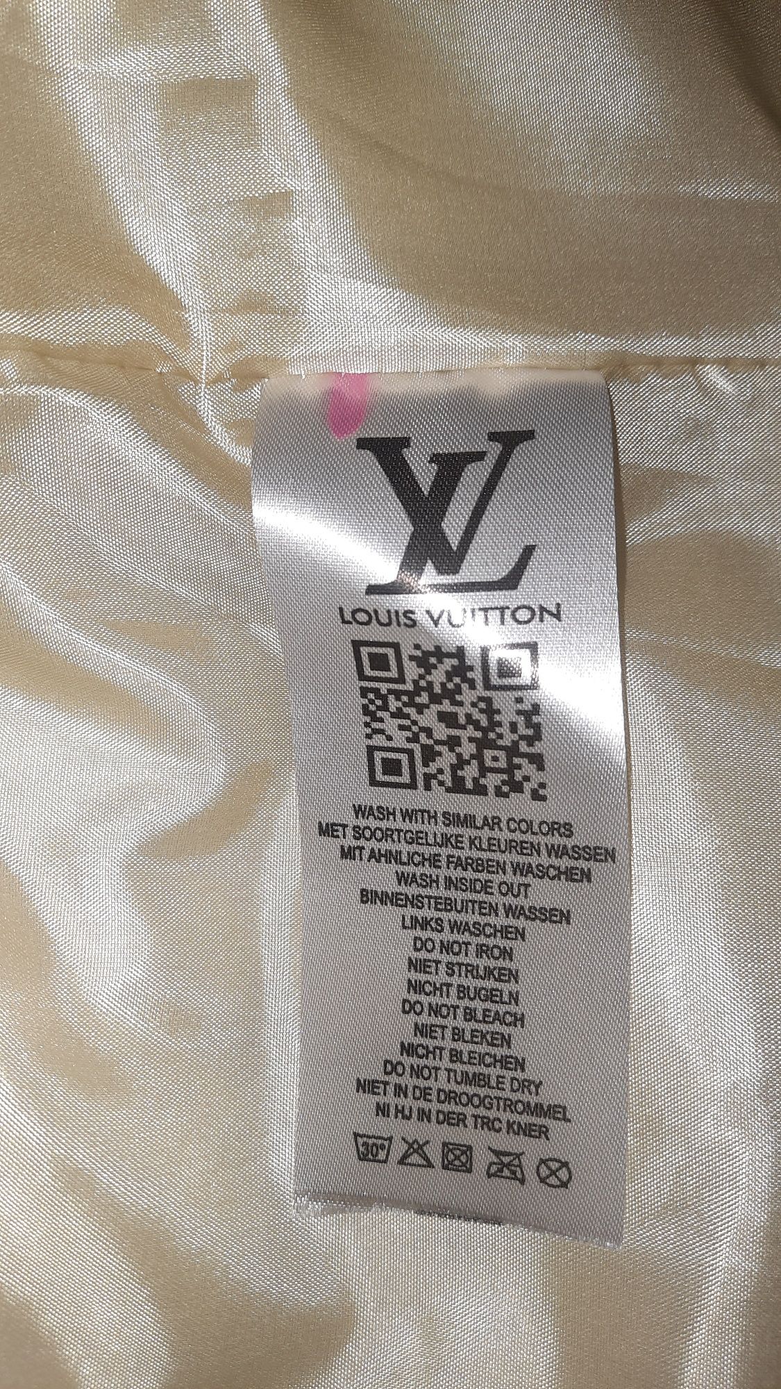 Шикарная жилетка Louis Vuitton