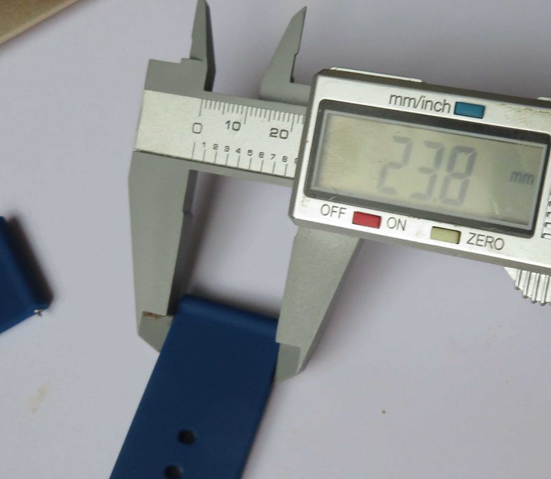pasek do zegarka silikonowy  24 mm granatowy  zintegrowane teleskopy