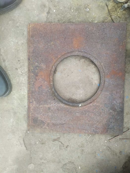 Плиты чугунные для печки , круги и колосники.