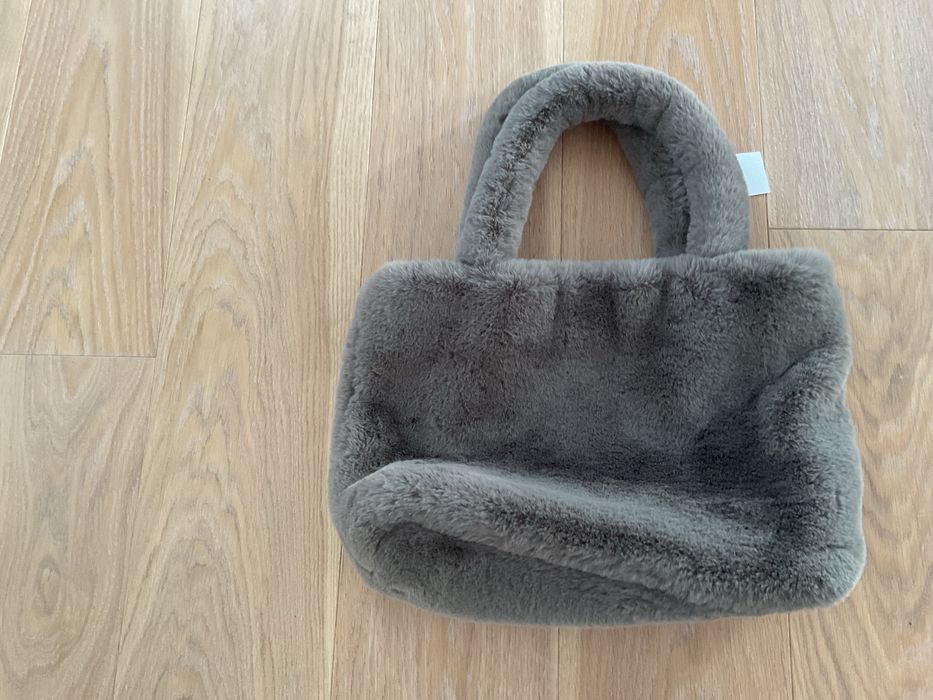 Torebka pluszowa h&m kolor ciemny szary