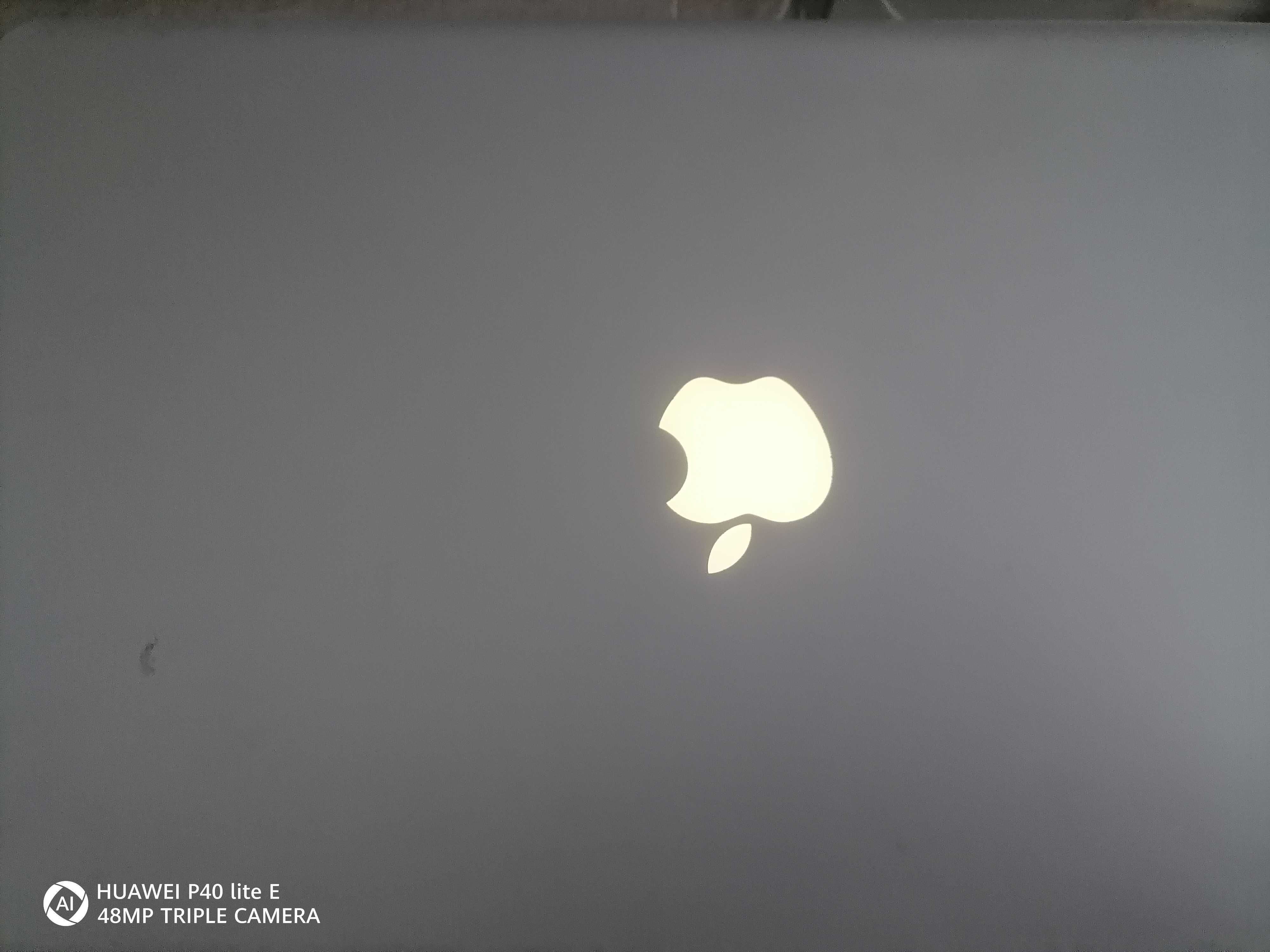 Macbook pro13 a1502 retina