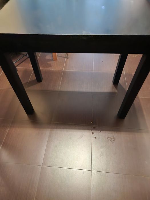 Mesa e 2 cadeiras