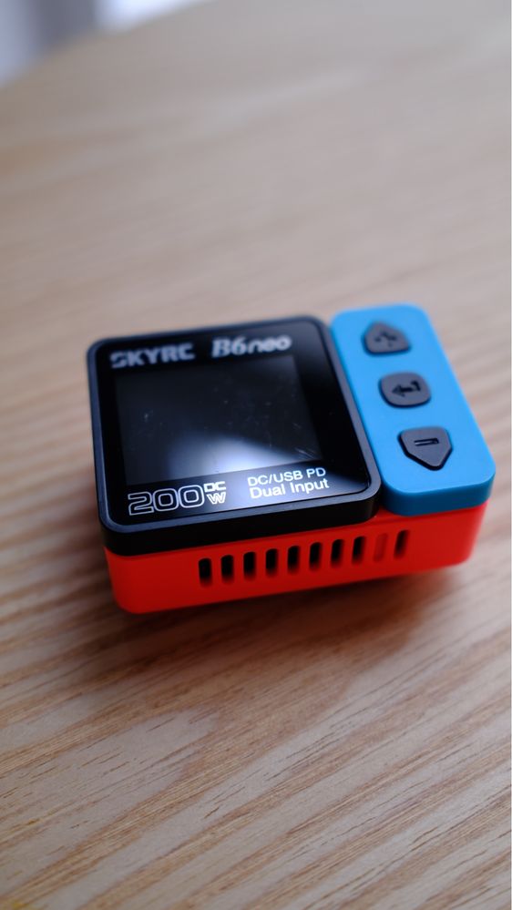 Ładowarka SkyRC B6 Neo