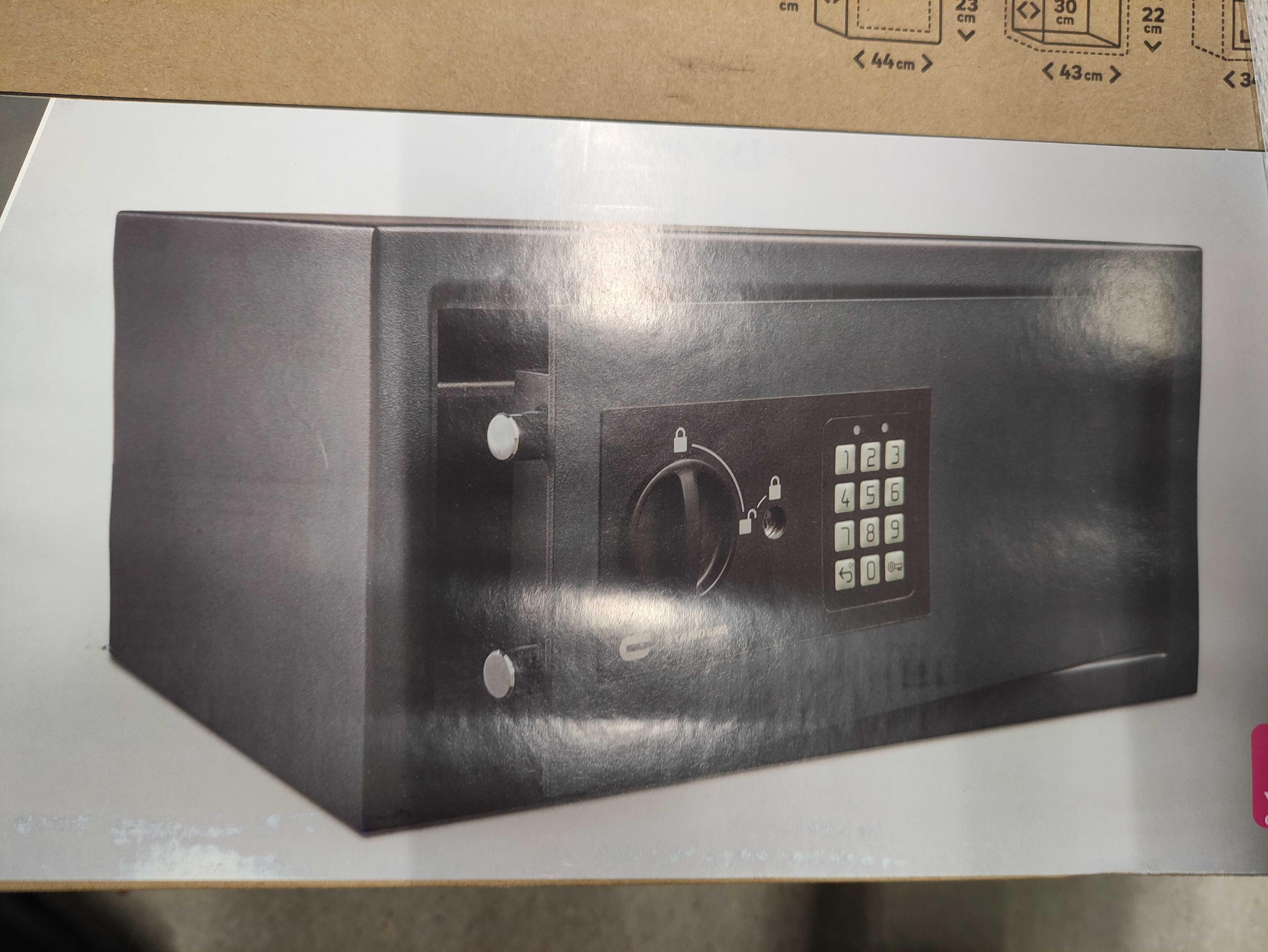 Nowy Sejf z kodem elektronicznym 23 x 44 x 35cm 28l Format A4 Standers