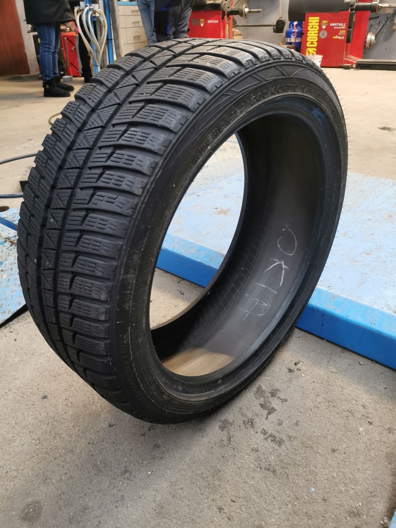 Opona 245/40R19 94V Falken HS449 EuroWinter #138