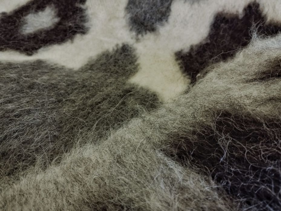 Карпатський Теплий плед шерстяний гуцулький ліжник з овечої шерсті Ліж