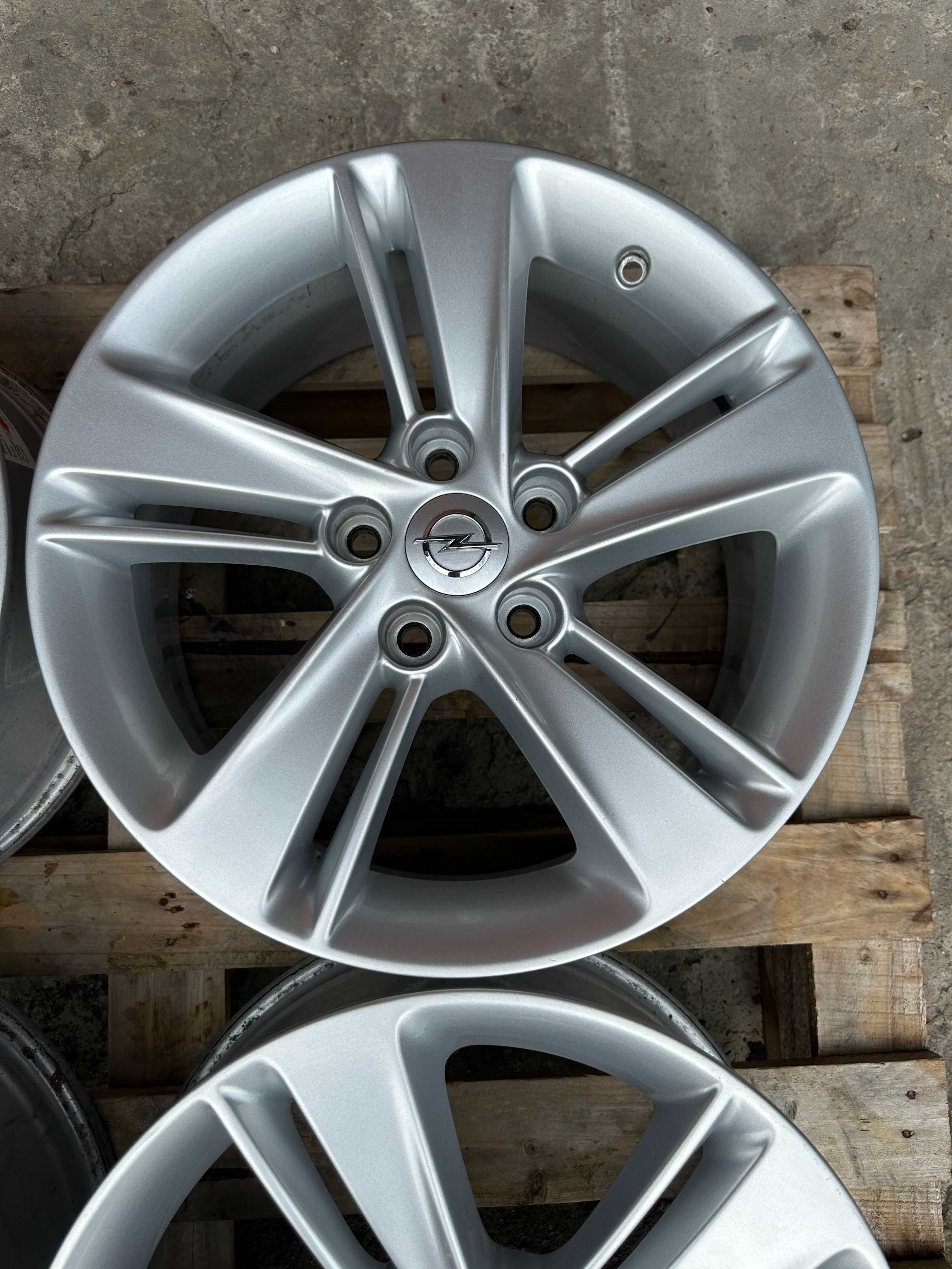 5x115 7,5j x 17" et45 Opel OE Insignia B komplet ORYGINAŁ
