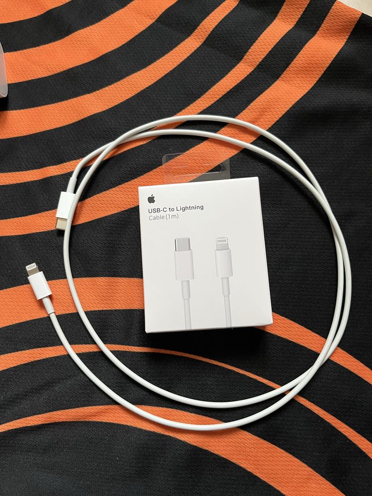 Оригінальна Зарядка до iPhone, Айфон, Блок USB-C 20W, ОЕМ + Кабель