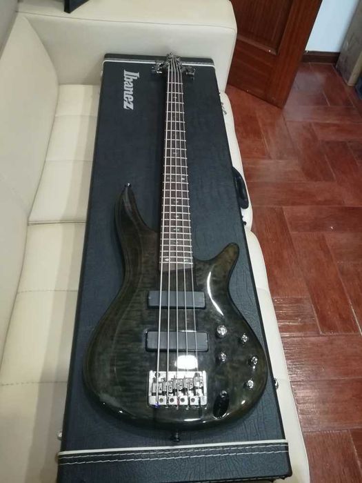 Baixo Ibanez SR 705