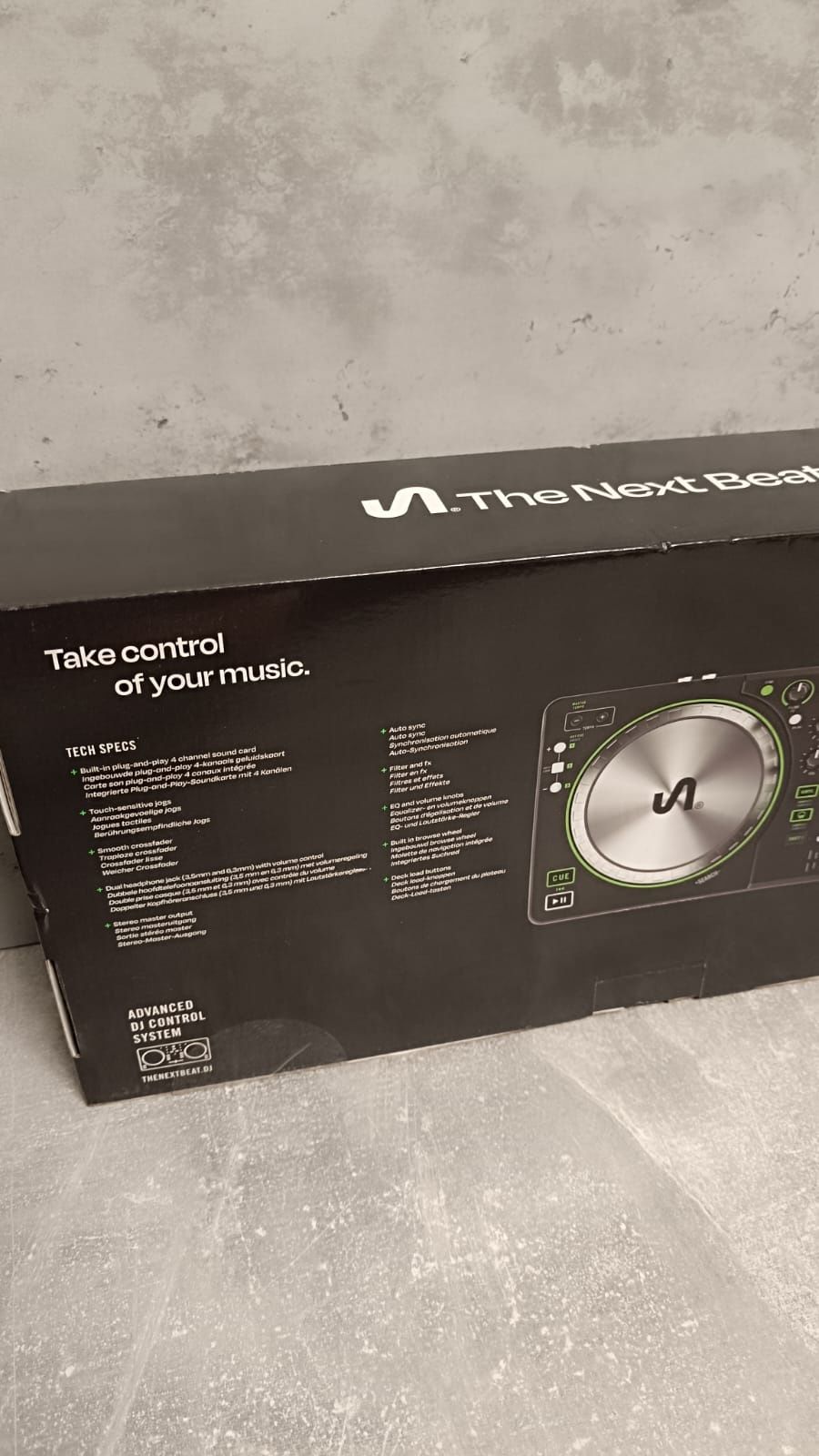 Kontroler DJ-a nowy