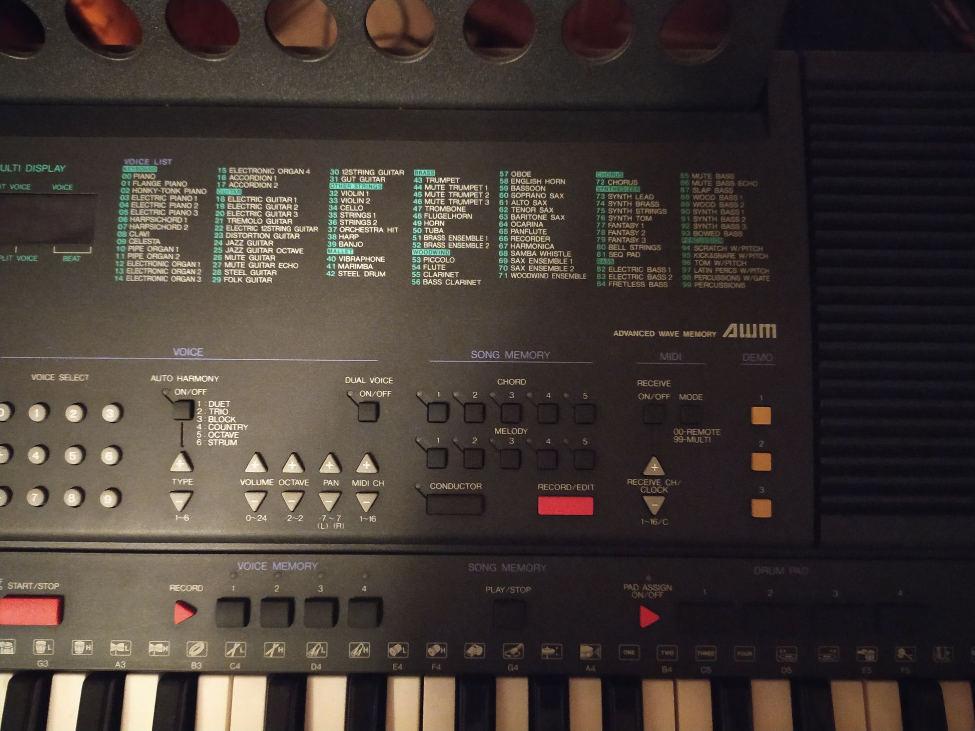 Yamaha PSR-400 ze stojakiem