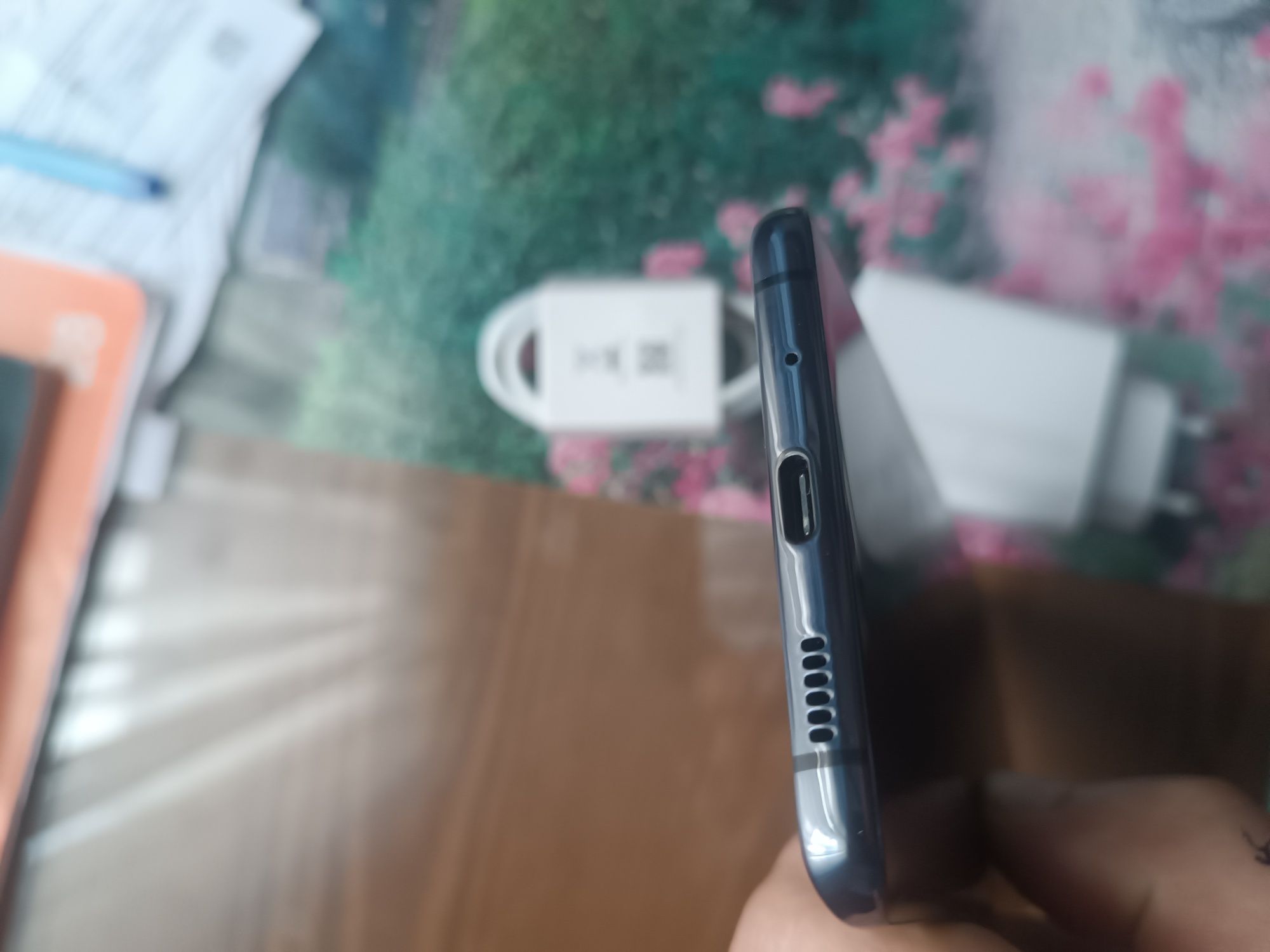 Продам самсунг S20 PLUS 8/128 як новий