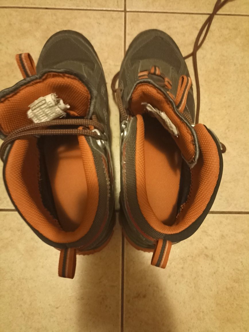 Buty Quechua Decathlon- Forclaz 100 MID WP, rozmiar 42, stan BDB