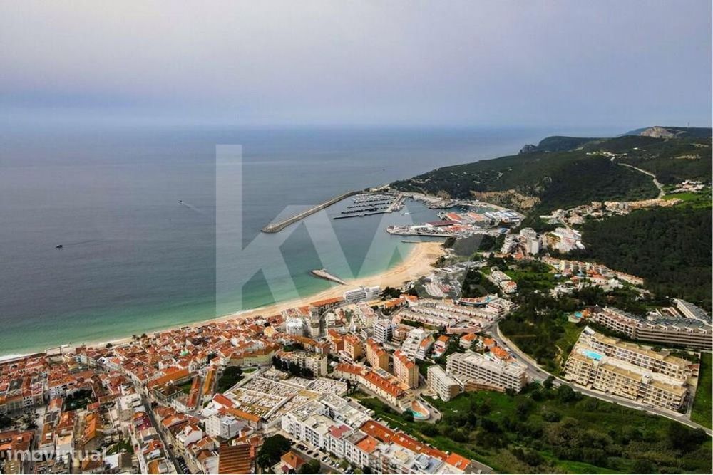 Terreno com projeto - Sesimbra