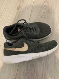 Vendo tenis Nike