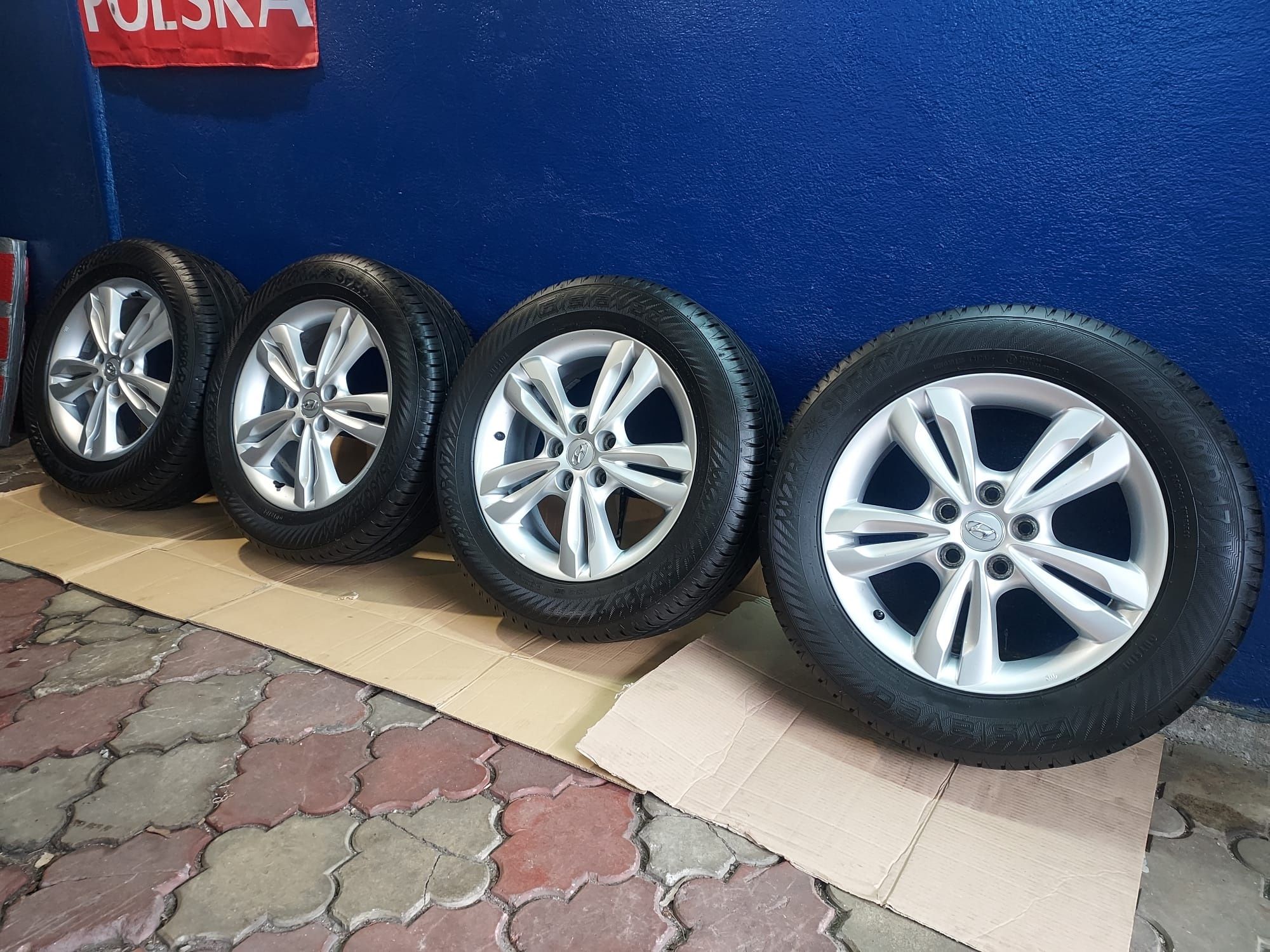 Koła Alufelgi lato R17 5×114,3 Hyundai oryginalne idealny stan