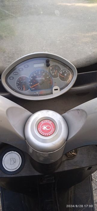 Продам скутер Кумсо гранд дінк 250 куб,водяне охолодження