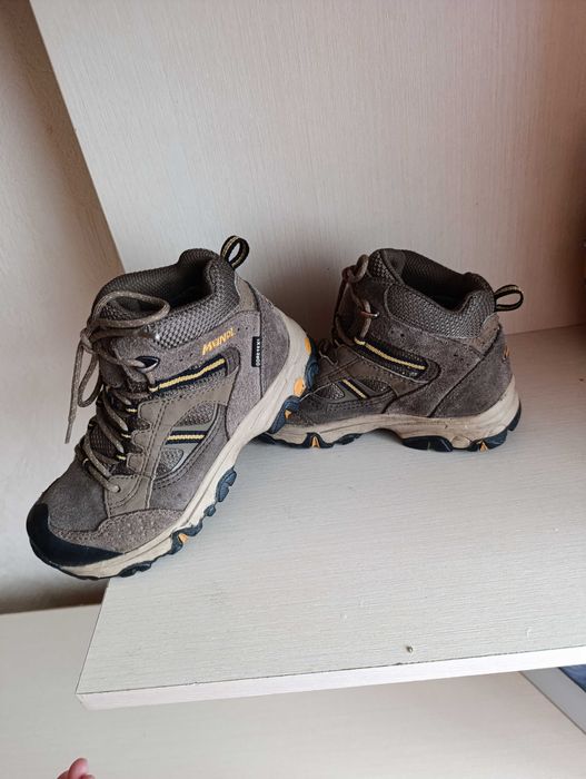 Ботаніки,Взуття  хлопчик 30 розмір