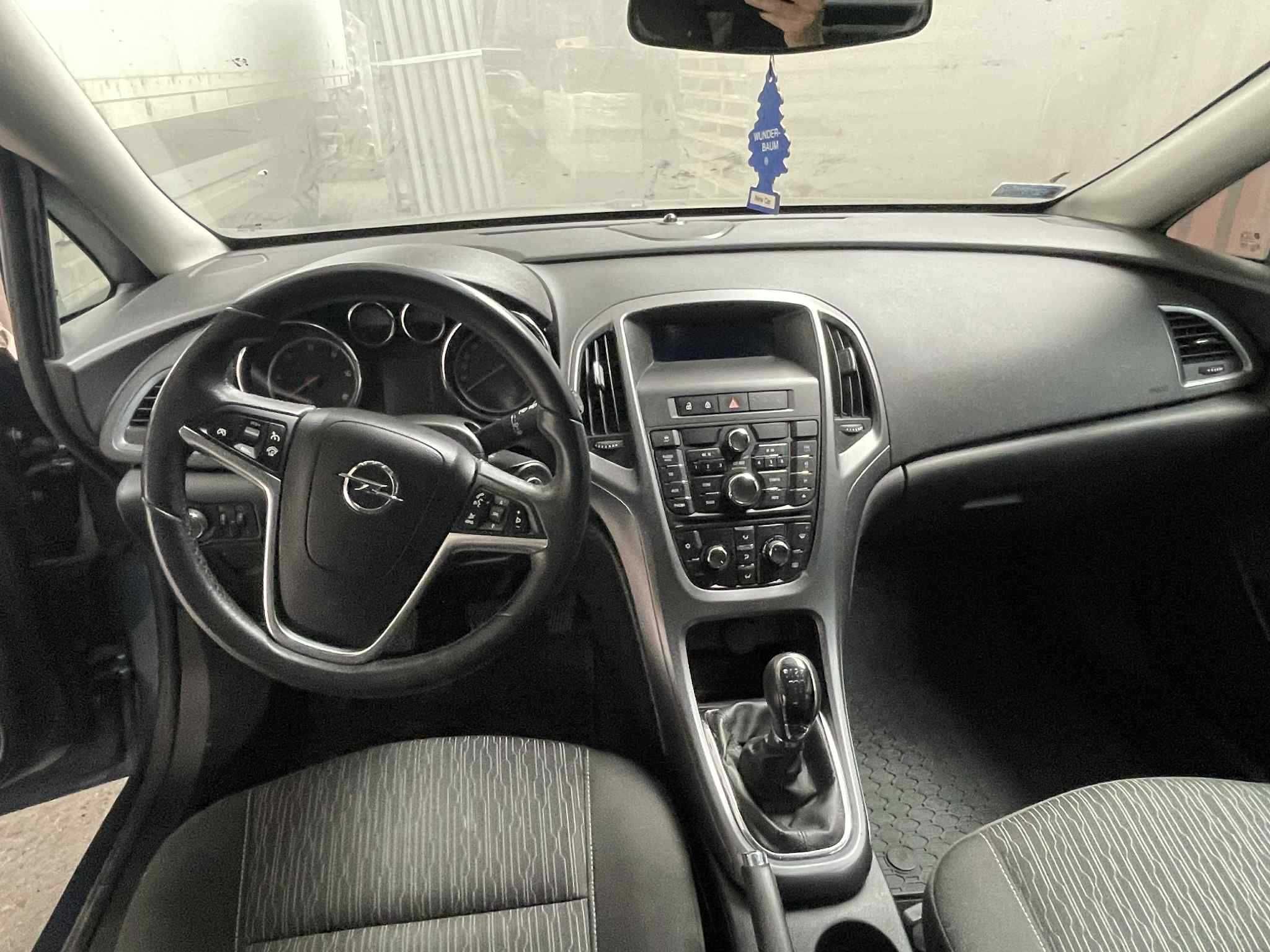 Opel Astra J 1.7 CDTI 2013 – Faktura VAT – zadbany – gotowy do jazdy