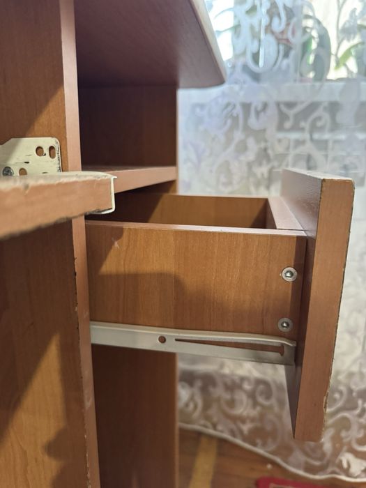 Продам стіл письмовий