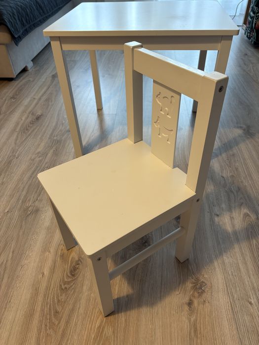 Stolik i krzesełko dzieciece. Kritter Ikea