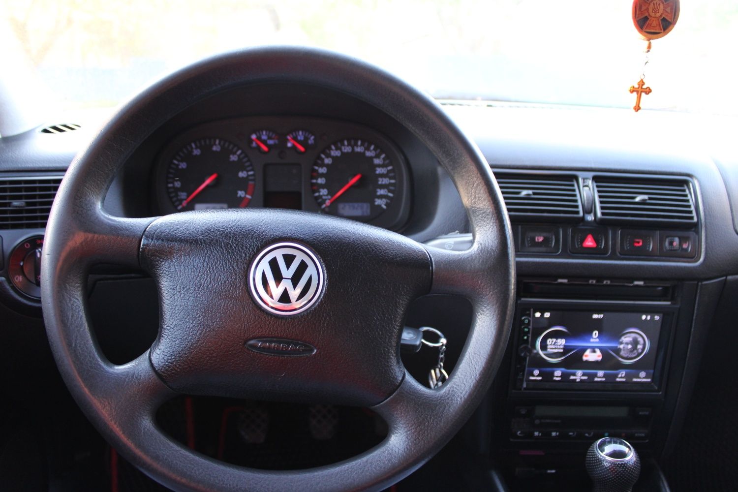 Volkswagen GOLF 4