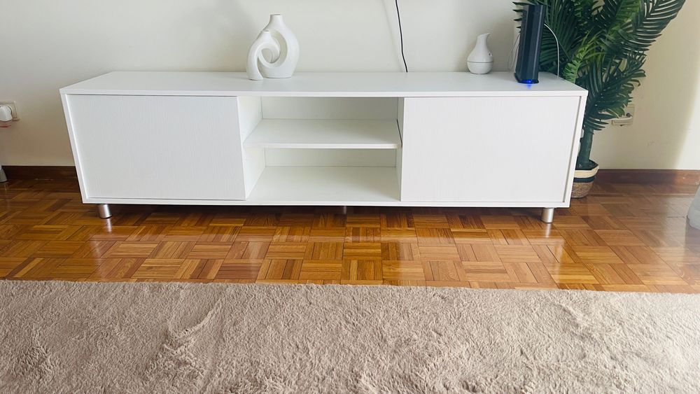 Mesa de tv branco