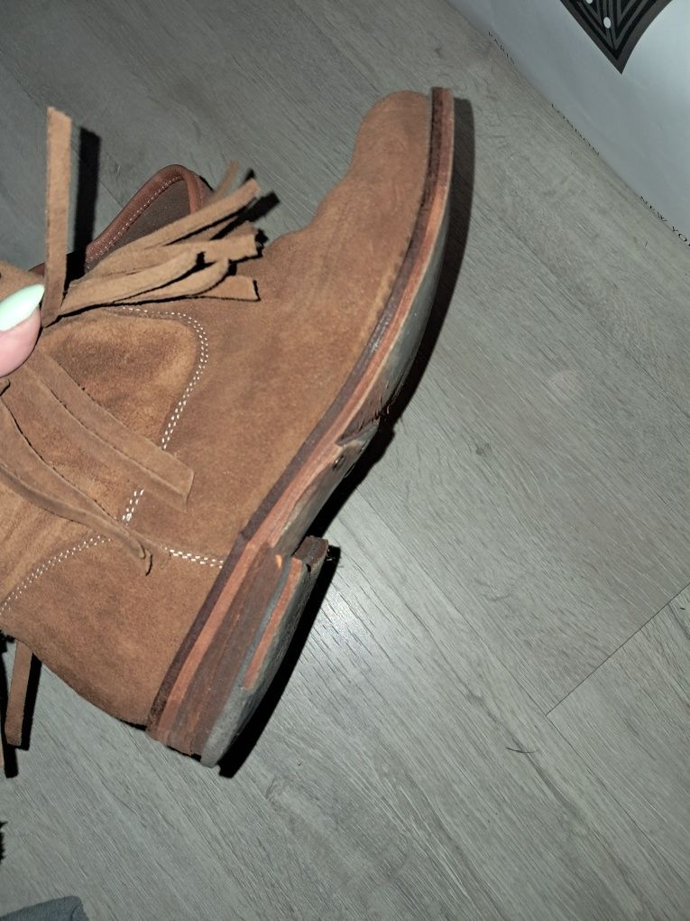 Botin camel com franjaa