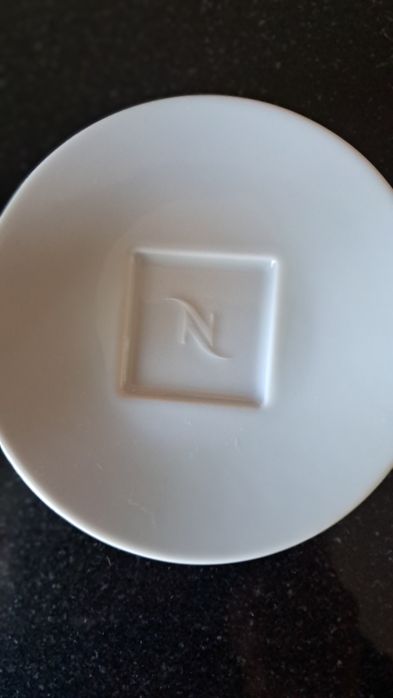 2 chávenas nespresso porcelana