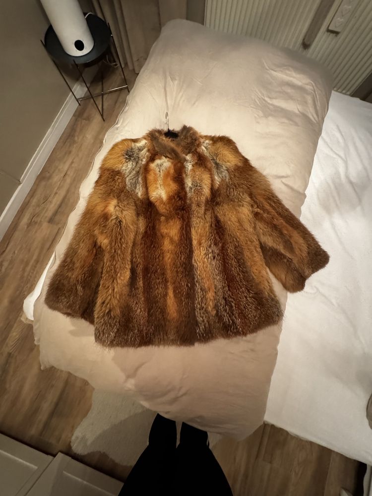 Piekne rude futro z lisa roz L