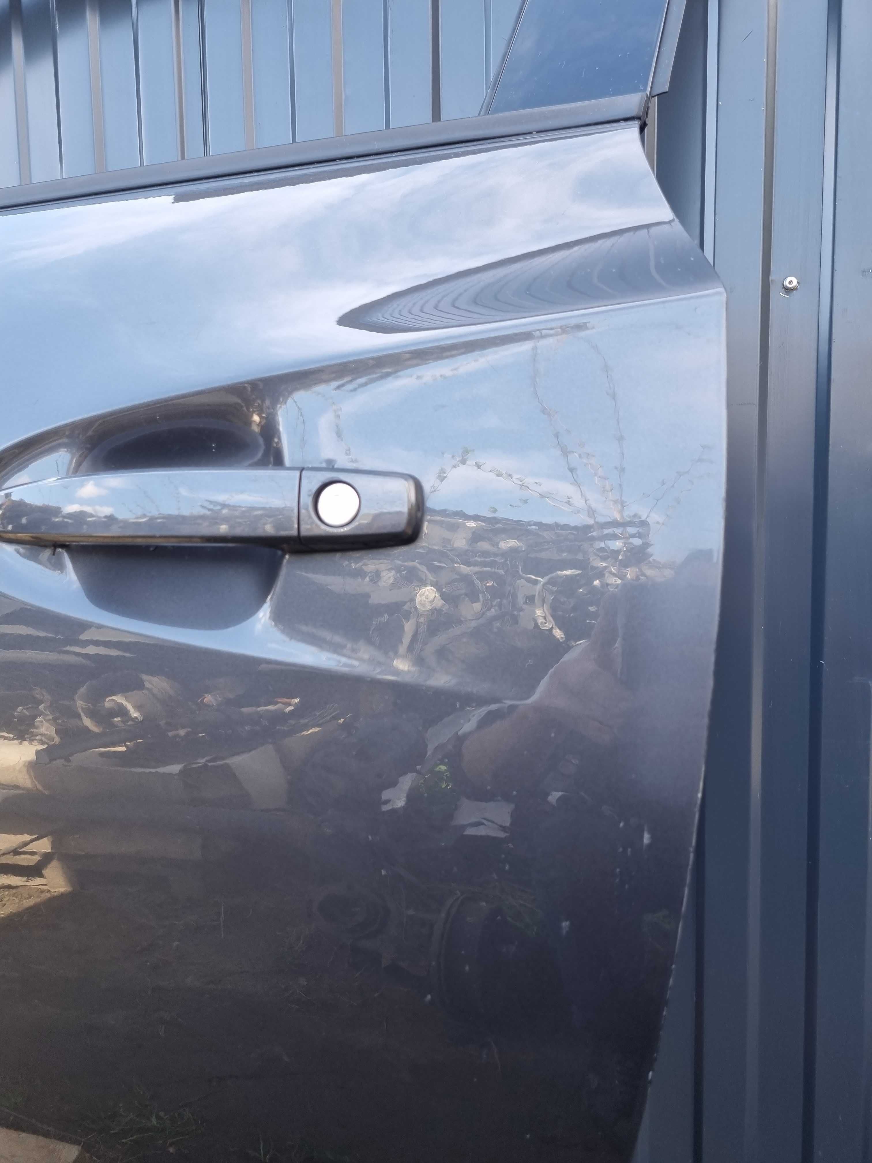 Opel Astra J GTC Drzwi Lewe Kolor Z177