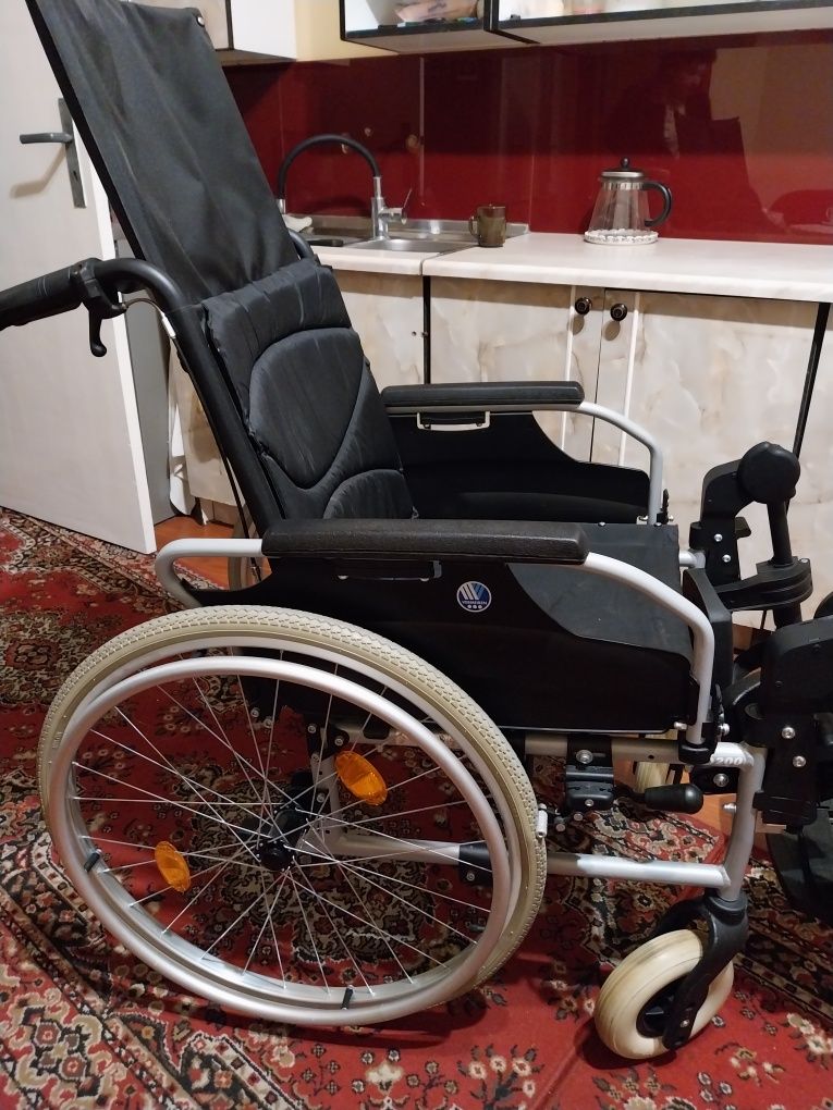 Wózek inwalidzki wielofunkcyjny