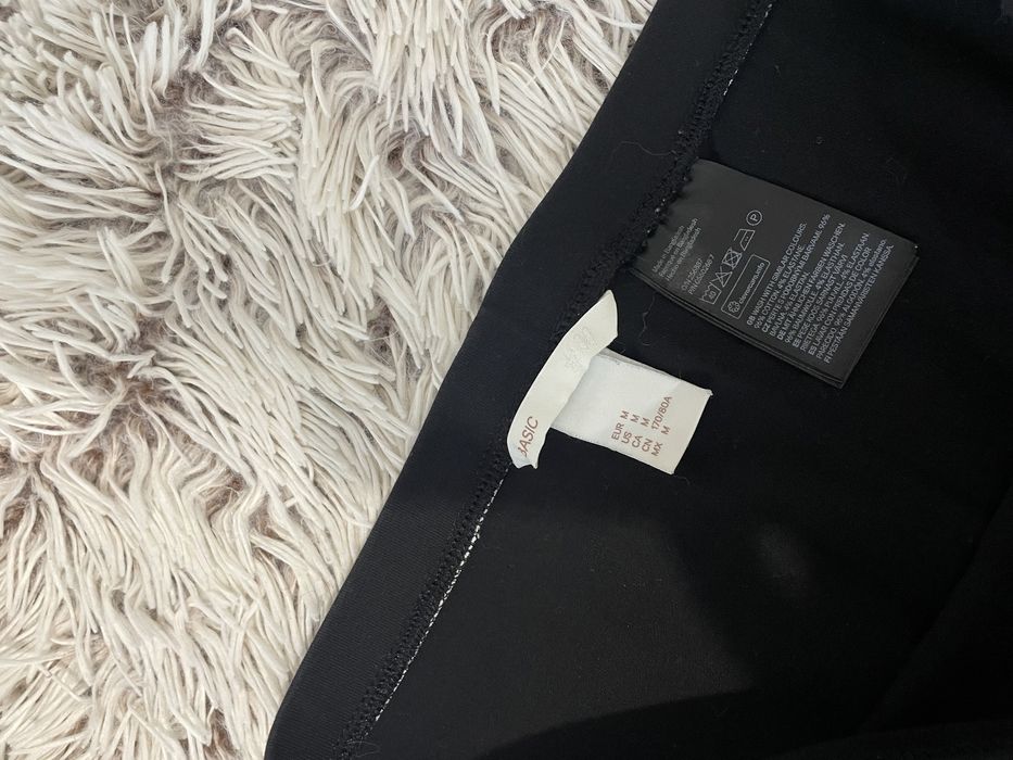 Czarna spódniczka mini h&m