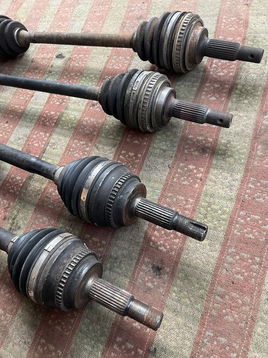 Привод, полуось левый, правый toyota rav4 2.0 tdi 2000-2006