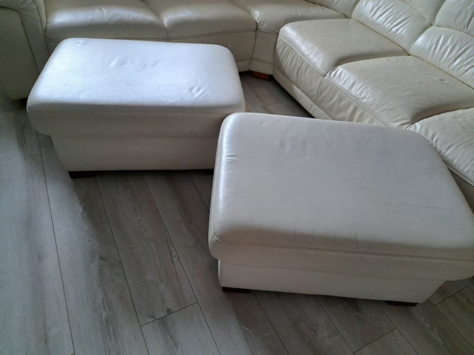 Narożnik  ze skóry + 2 pufy