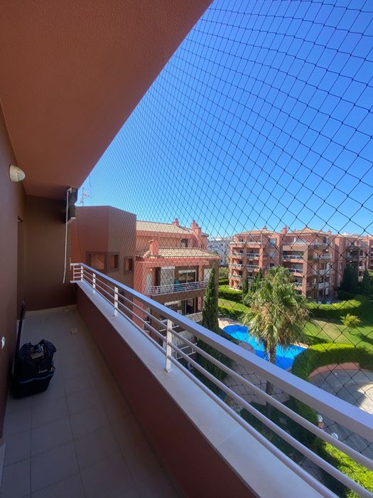 Rede de proteção para gatos e crianças